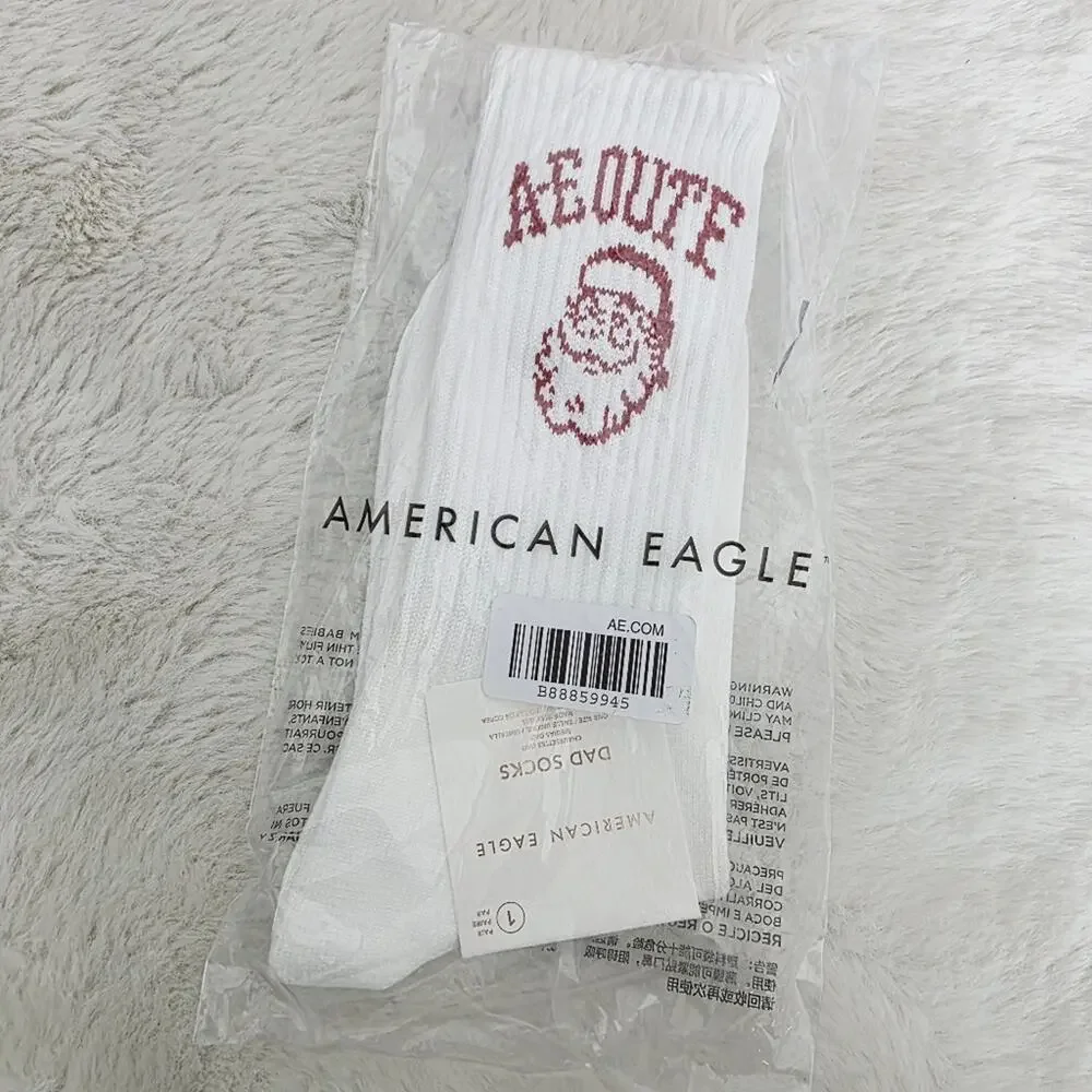 American Eagle White Red Dad’s Crew Socks NWT Mens One Size Super Soft Festive